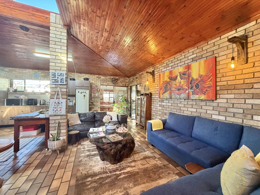 4 Bedroom Property for Sale in Kabeljauws Eastern Cape